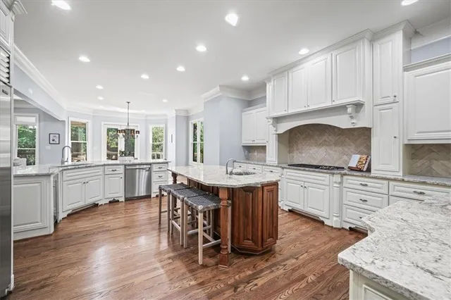 $2,195,000 | 3283 Stratfield Drive Northeast, Brookhaven, GA 30319
