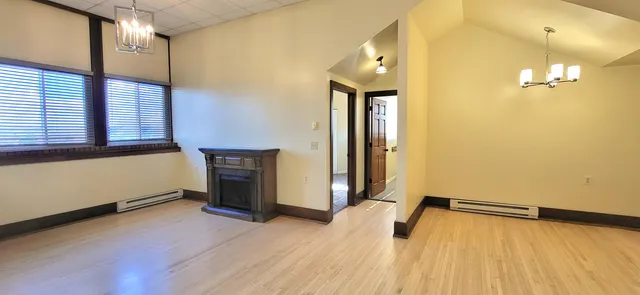 $1,350 | 400 1st Avenue Southwest, Chisholm, MN 55719