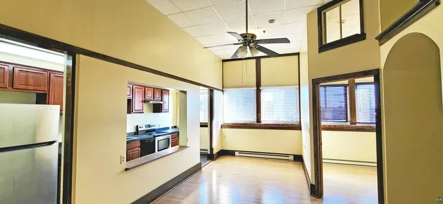 $1,350 | 400 1st Avenue Southwest, Chisholm, MN 55719