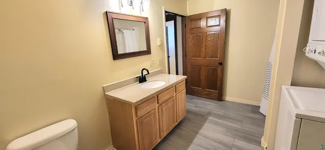 $1,350 | 400 1st Avenue Southwest, Chisholm, MN 55719