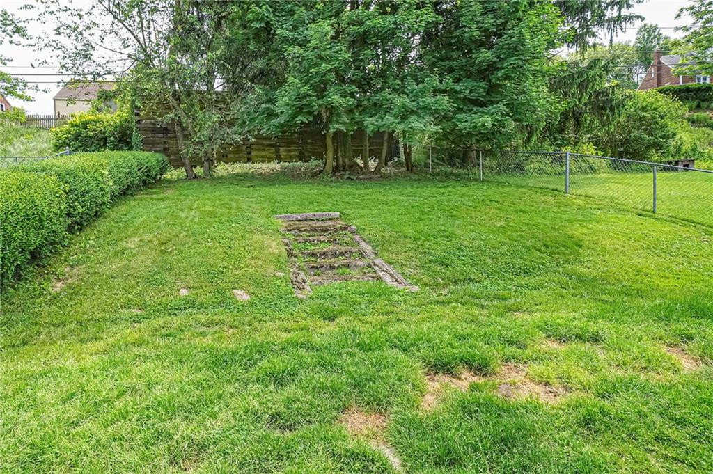 3563 Middleboro Road Pittsburgh, PA 15234 - Photo 21 of 23 Gallery Image 21