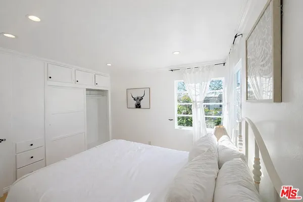 $3,800 | 1212 10th Street, Unit 15, Santa Monica, CA 90401