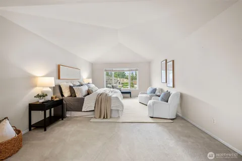 $1,750,000 | 320 210th Court Southeast, Sammamish, WA 98074