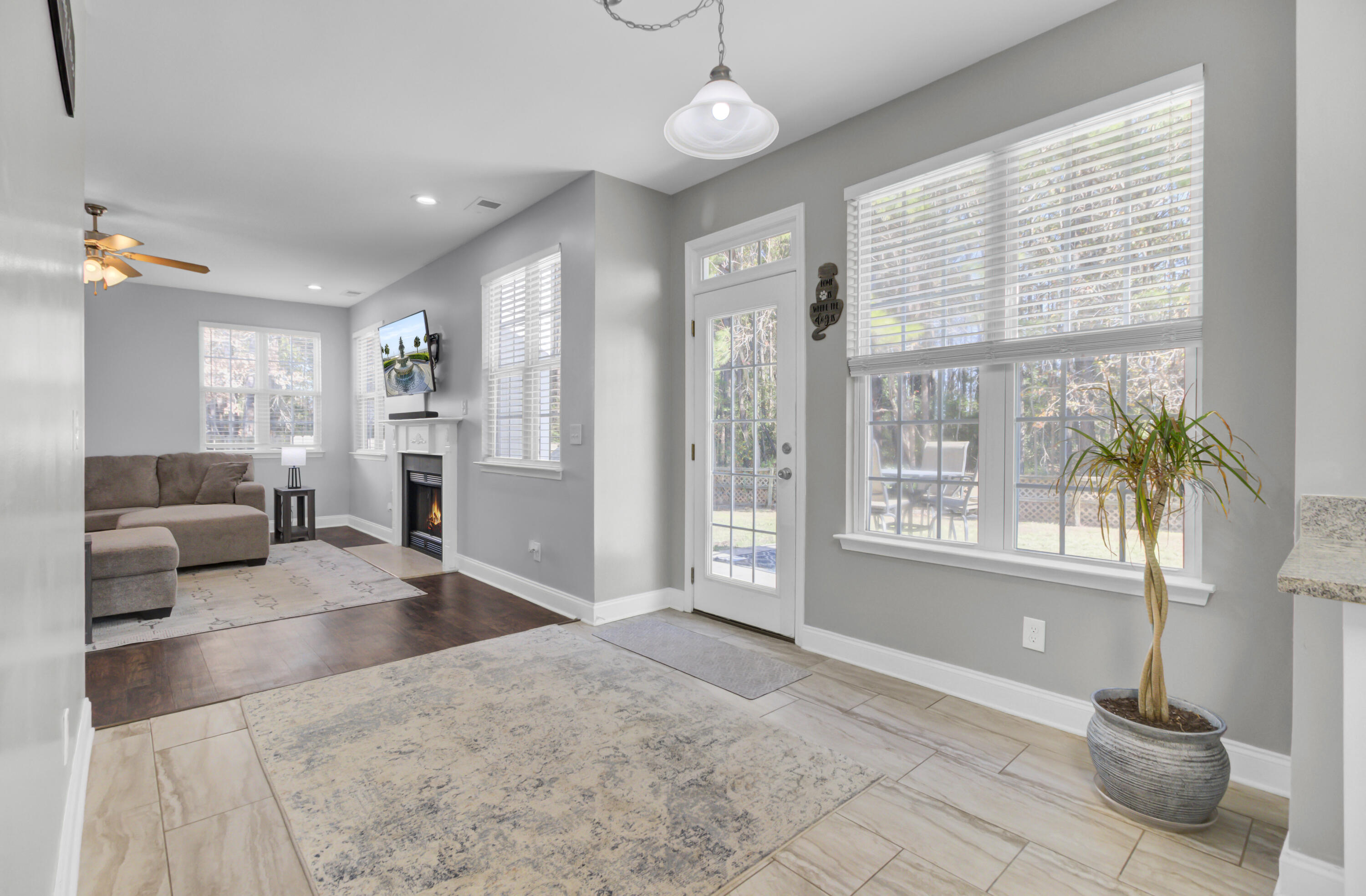 236 2 Forts Road Moncks Corner, SC 29461 - Photo 11 of 27 Eat in kitchen space