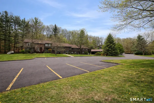 $275,000 | 81 Cliffside Drive, Unit A, Manchester, CT 06042
