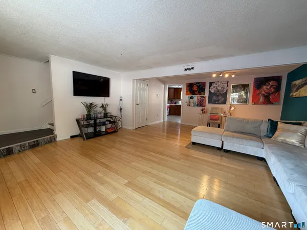 $275,000 | 81 Cliffside Drive, Unit A, Manchester, CT 06042