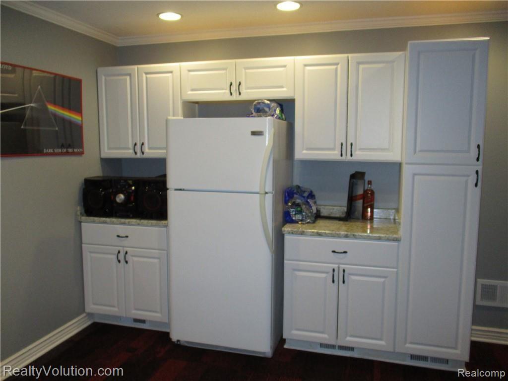 7032 East Richfield Road Davison, MI 48423 - Photo 28 of 33 IMG_0156 - Copy.JPG