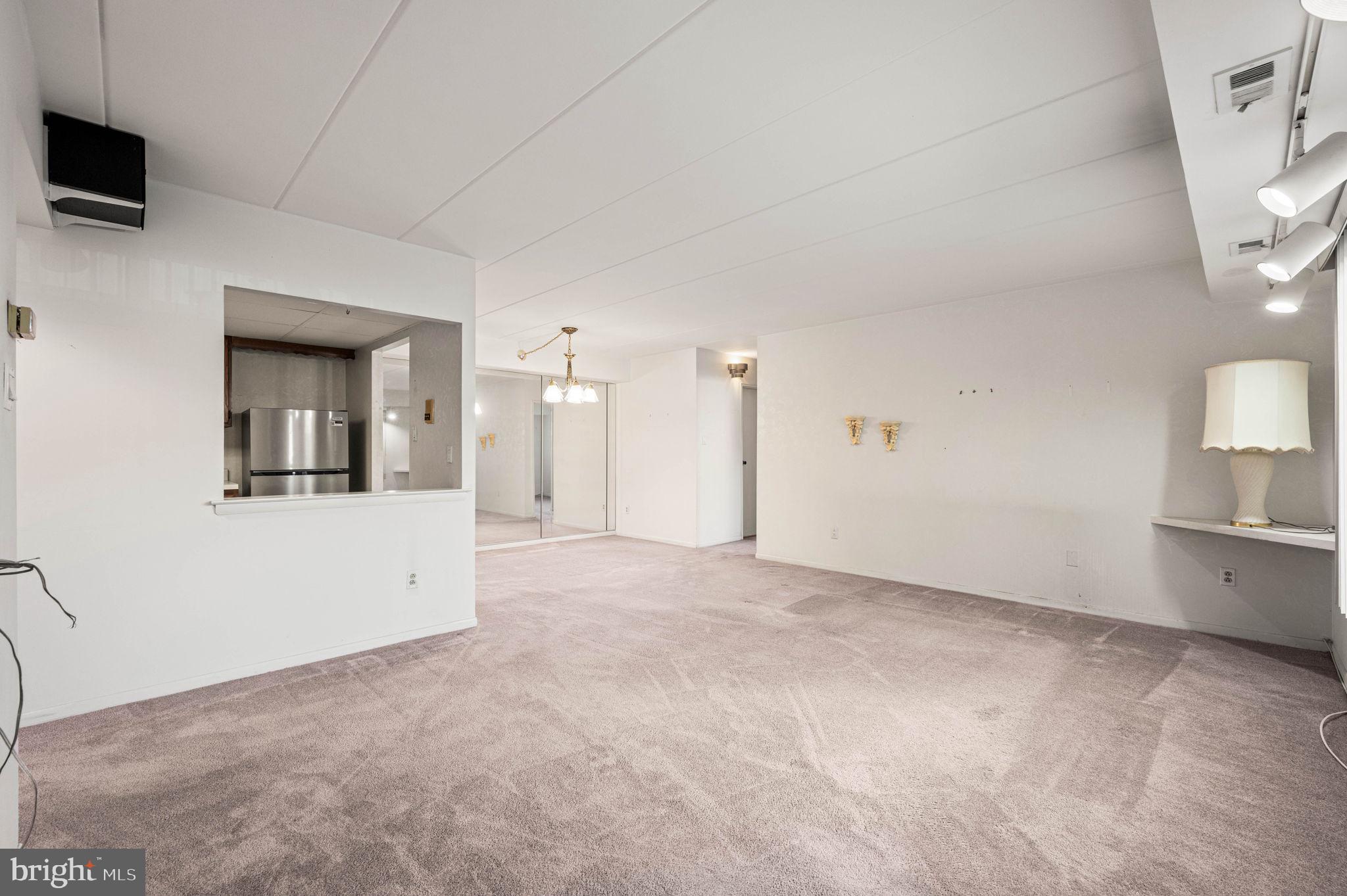 67002 Delaire Landing Road, Unit 2 Philadelphia, PA 19114 - Photo 4 of 25 Gallery Image 4