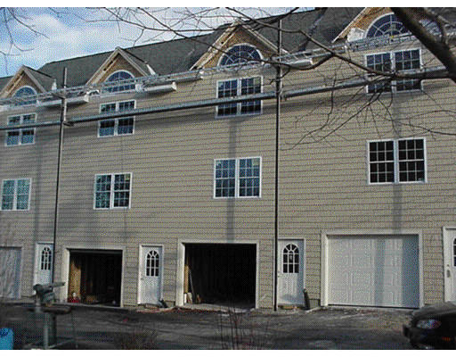 74 Maple Street, Unit 5 Waltham, MA 02453 - Photo 1 of 1