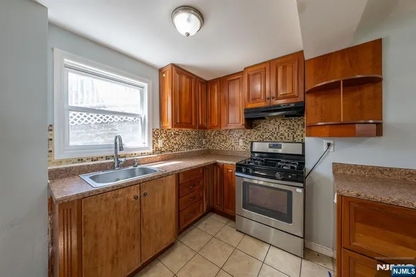 $879,000 | 468 Hamburg Turnpike, West Milford, NJ 07480