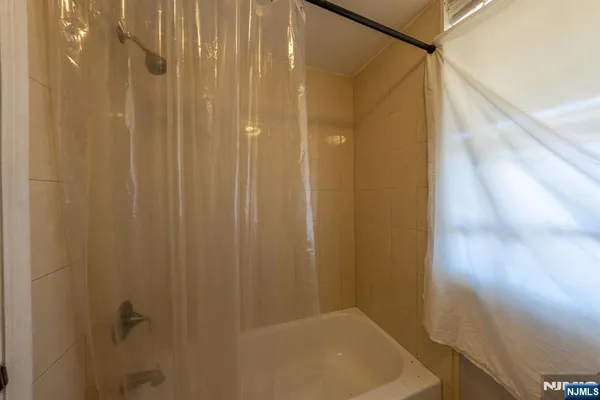 $879,000 | 468 Hamburg Turnpike, West Milford, NJ 07480