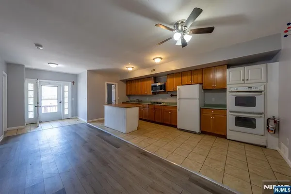 $879,000 | 468 Hamburg Turnpike, West Milford, NJ 07480