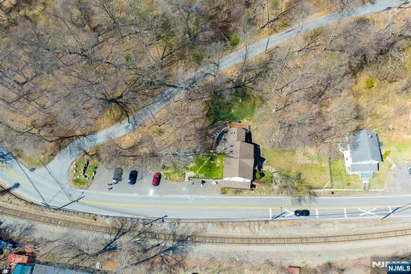 $879,000 | 468 Hamburg Turnpike, West Milford, NJ 07480