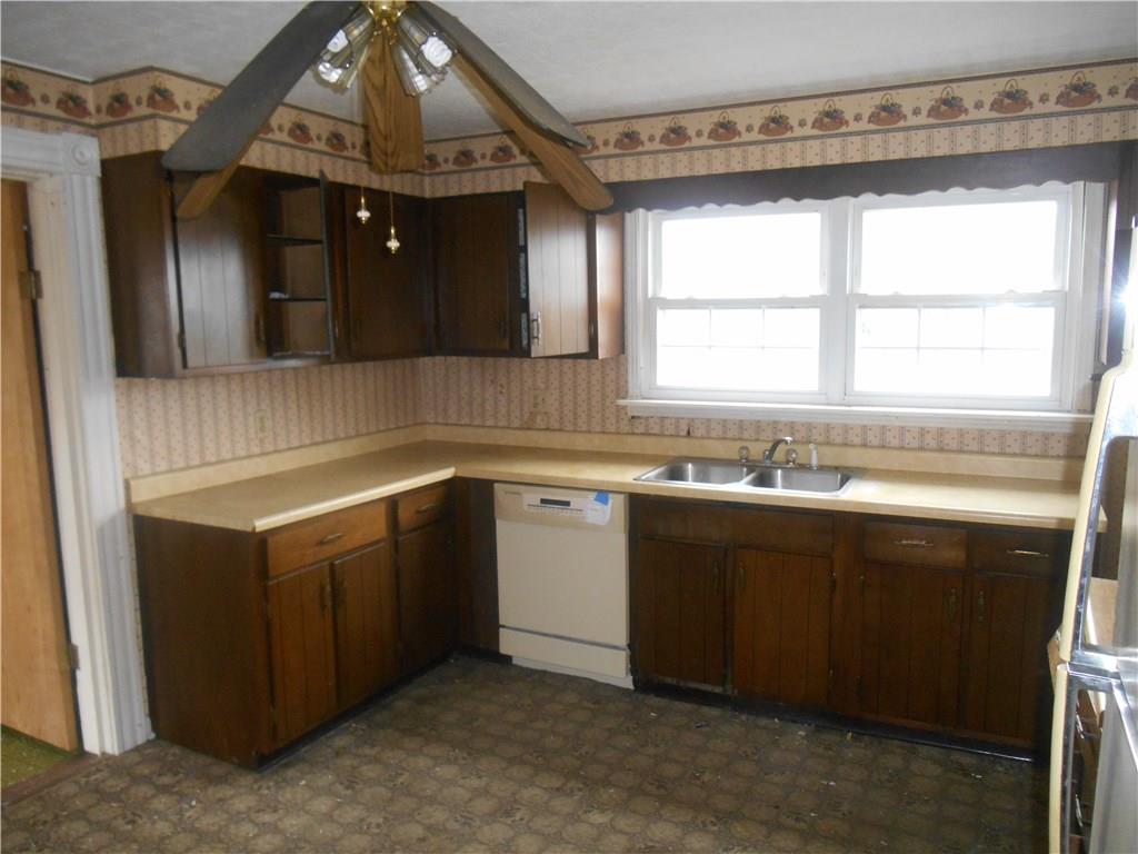 310 Wendel Road Irwin, PA 15642 - Photo 6 of 12