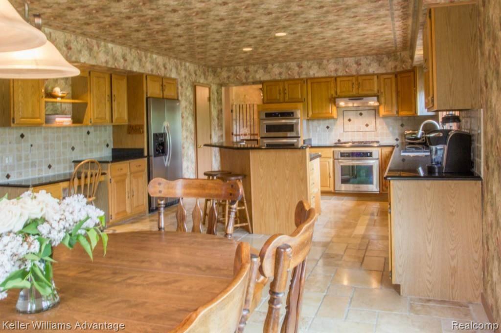 31118 Country Ridge Circle Farmington Hills, MI 48331 - Photo 29 of 41
