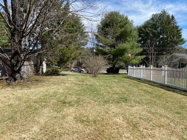 11 Donna Road Chelmsford, MA 01824 - Photo 5 of 20 Gallery Image 5