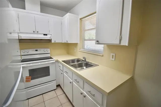 $739,000 | 410 Southwest 10th Street, Fort Lauderdale, FL 33315