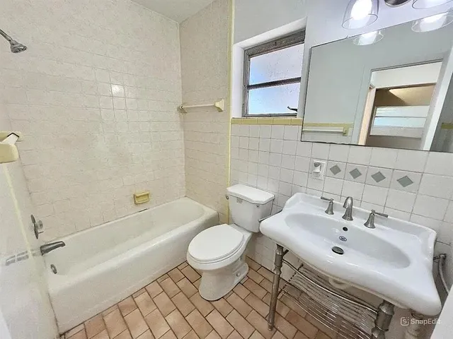 $739,000 | 410 Southwest 10th Street, Fort Lauderdale, FL 33315