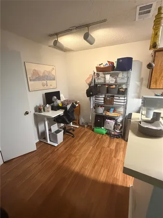 $1,450 | 114 East 31st Street, Unit 204, Austin, TX 78705