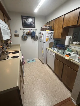 $1,450 | 114 East 31st Street, Unit 204, Austin, TX 78705