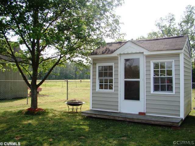 10862 Squirrel Level Road Petersburg, VA 23803 - Photo 12 of 12 Storage