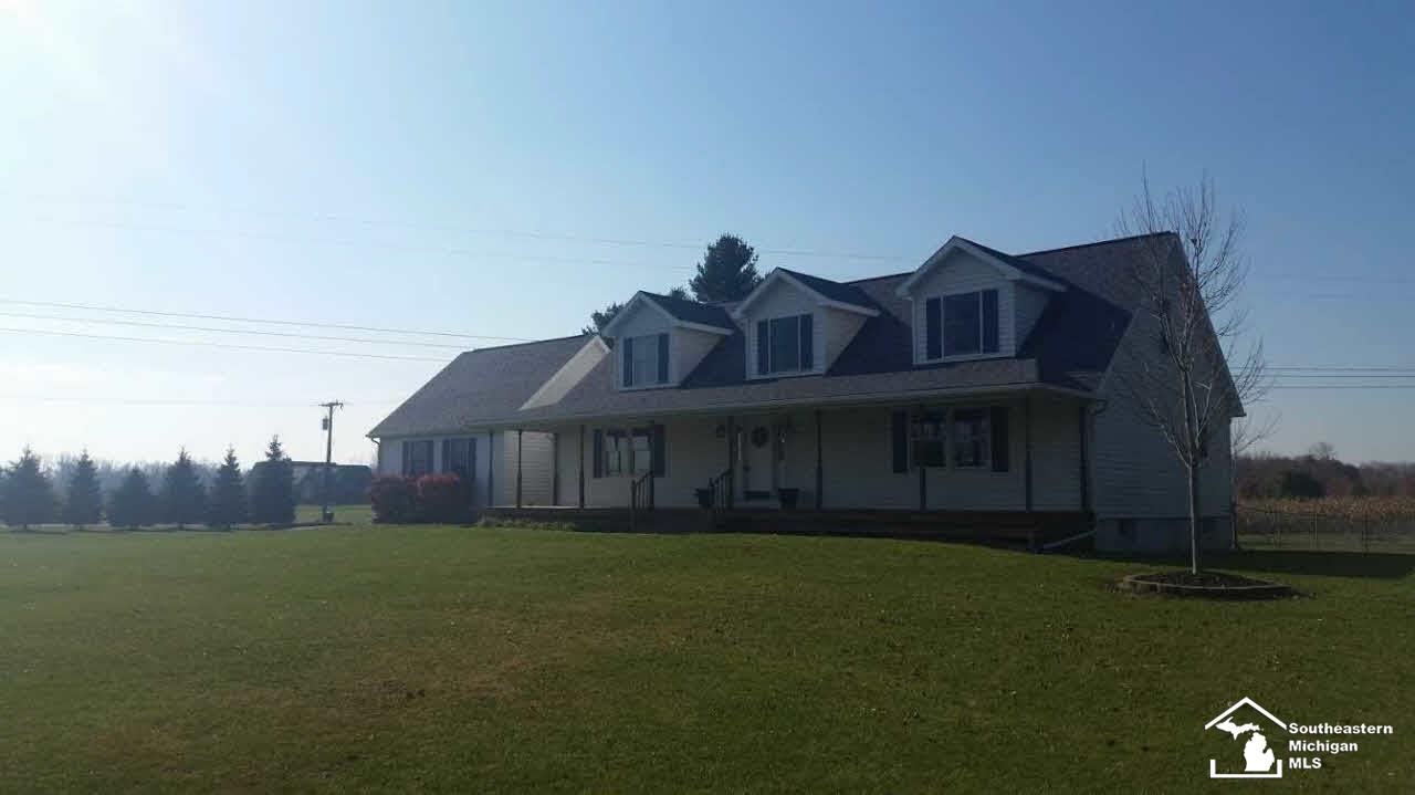 4240 Wells Road Petersburg, MI 49270 - Photo 2 of 20 20453033-1.JPG