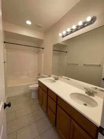 $3,750 | 2208 Pasadena Court, Chula Vista, CA 91915