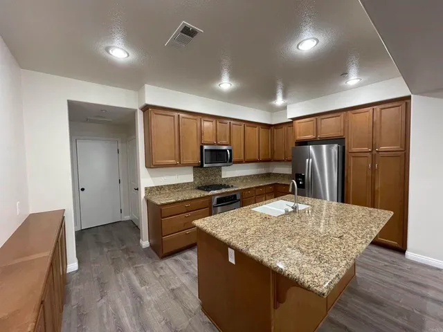 $3,750 | 2208 Pasadena Court, Chula Vista, CA 91915