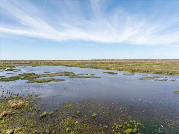 $2,750,000 | 13458 County Road 210, Danbury, TX 77534