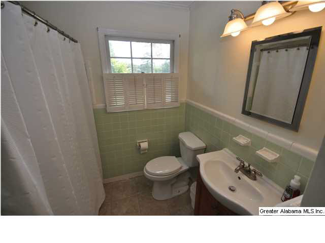 2204 Deerwood Road Birmingham, AL 35216 - Photo 14 of 21