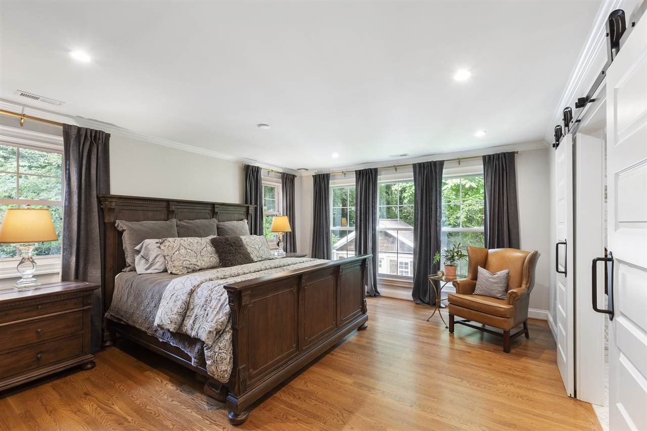 4607 Latimer Road Raleigh, NC 27609 - Photo 13 of 30 Photo 13
