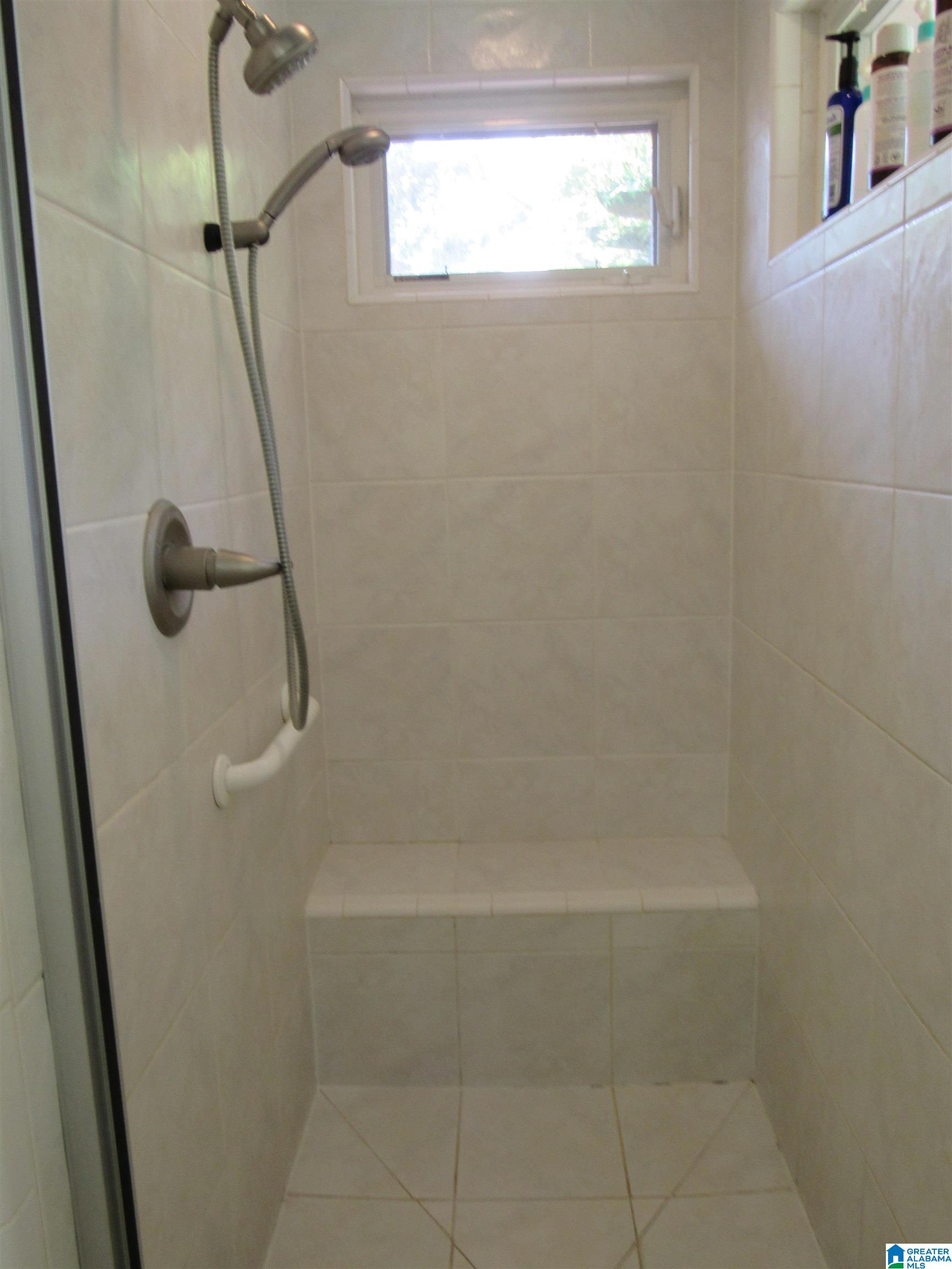 824 Robertson Road Anniston, AL 36207 - Photo 16 of 27 Gallery Image 16