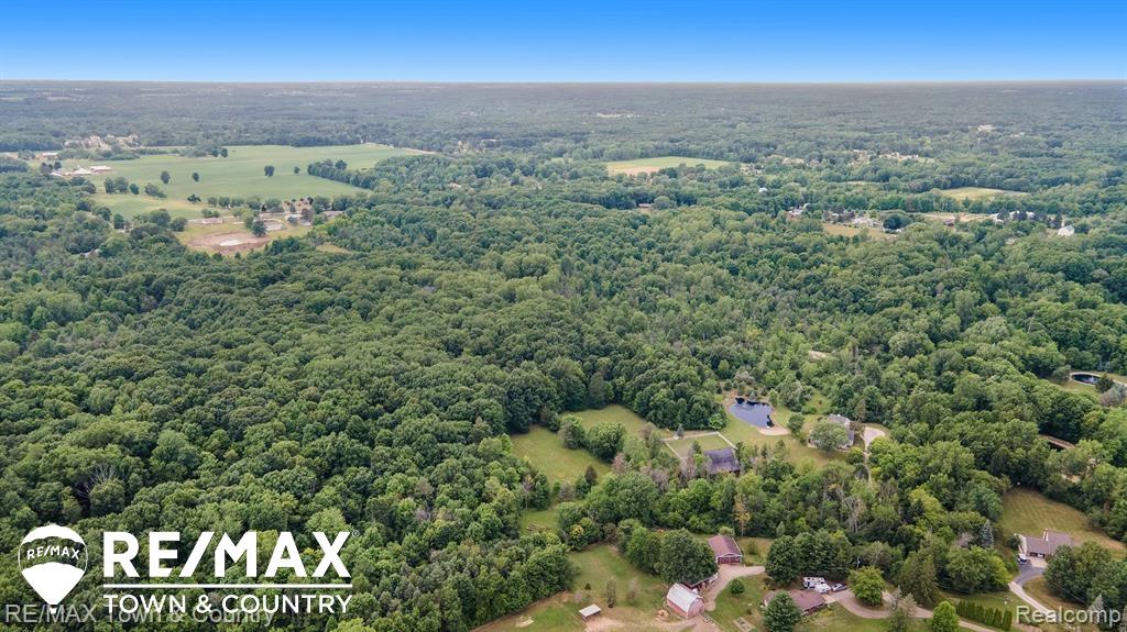 6277 Elms Road Flushing, MI 48433 - Photo 43 of 47