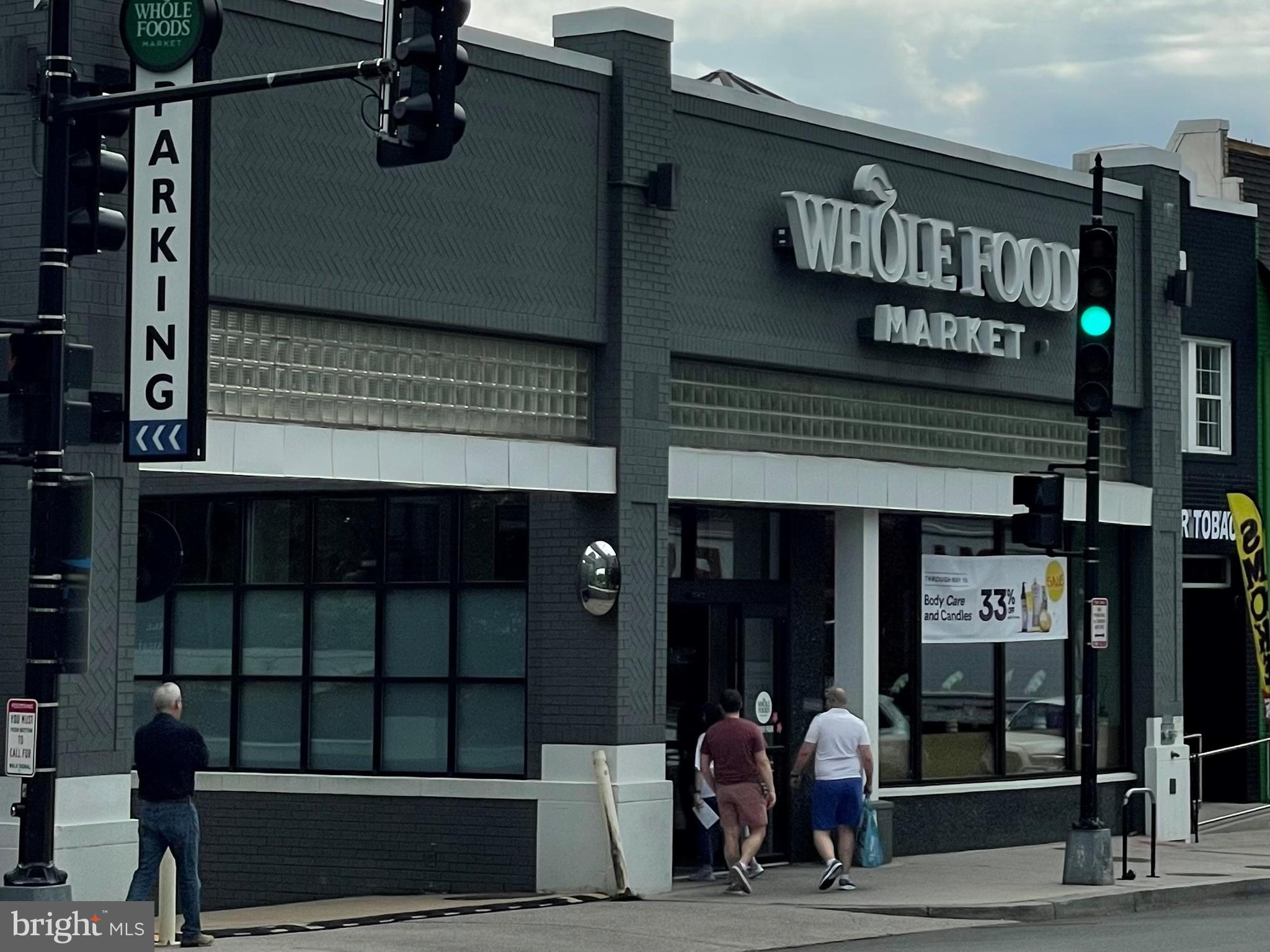 2606 Tunlaw Road Northwest, Unit 1 Washington, DC 20007 - Photo 20 of 22 Nearby Retail