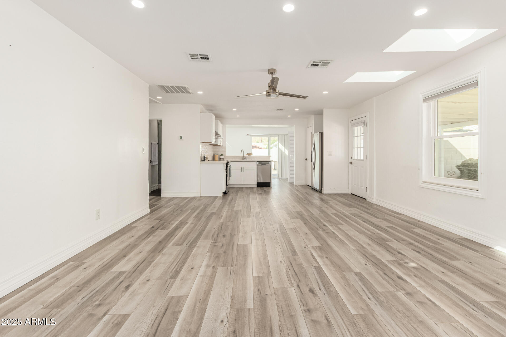 9610 North 2nd Street Phoenix, AZ 85020 - Photo 10 of 39 11 - 2nd 9610