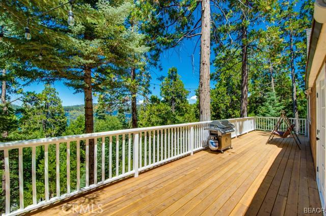 274 Flower Drive Lake Arrowhead, CA 92352 - Photo 2 of 8