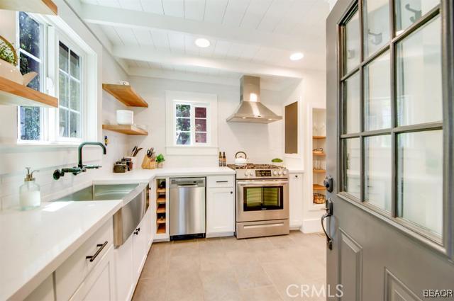 274 Flower Drive Lake Arrowhead, CA 92352 - Photo 6 of 8