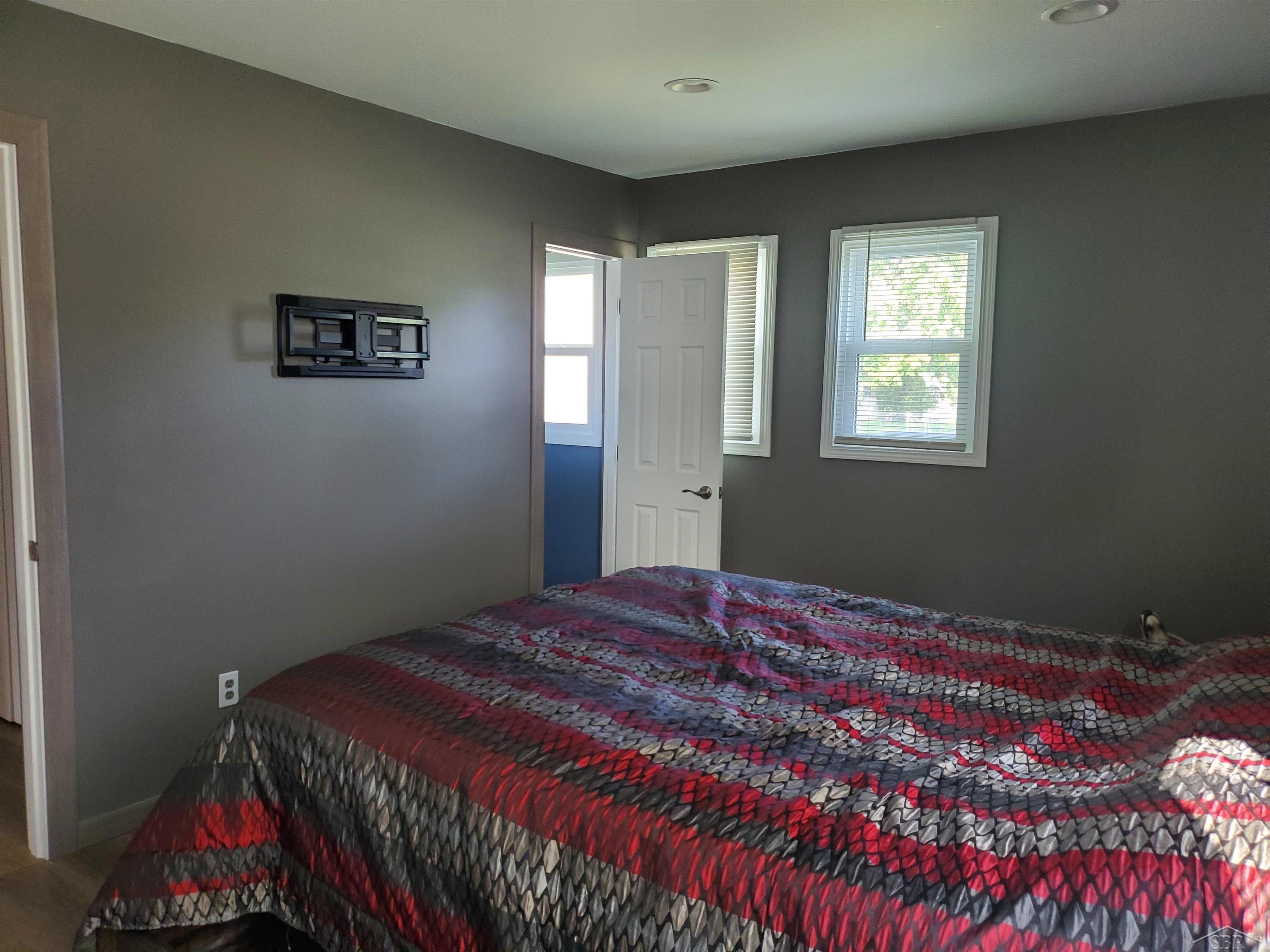 4119 North Belsay Road Flint, MI 48506 - Photo 17 of 33 50120481-16.JPG