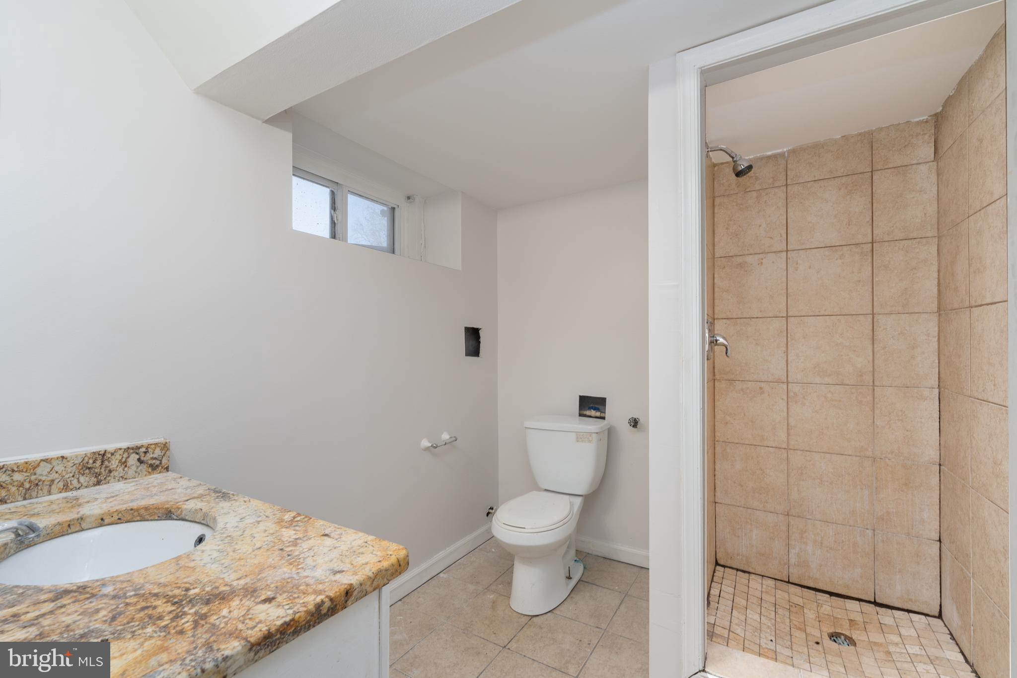 1525 Kingsway Road Baltimore, MD 21218 - Photo 23 of 28
