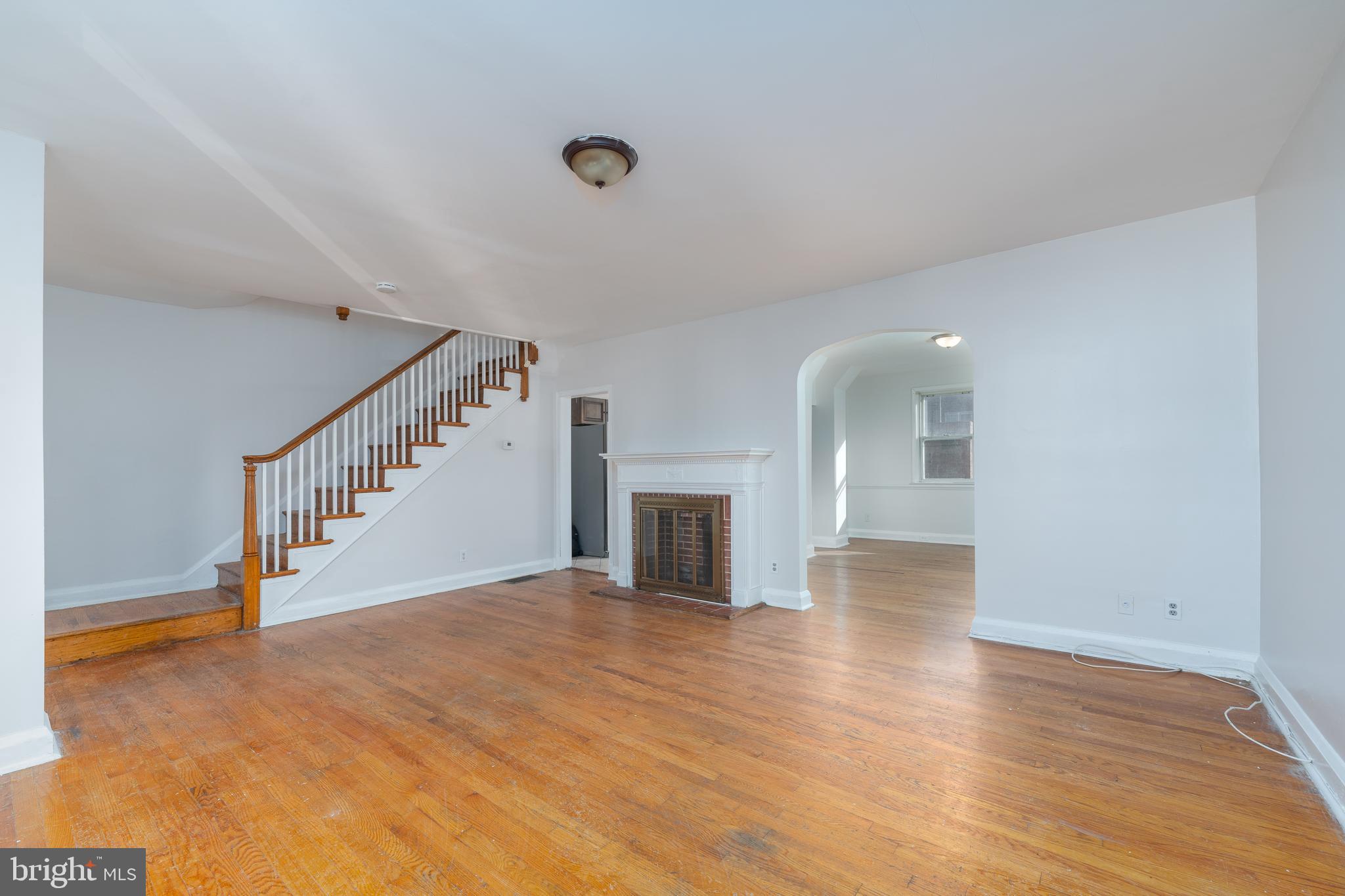 1525 Kingsway Road Baltimore, MD 21218 - Photo 5 of 28