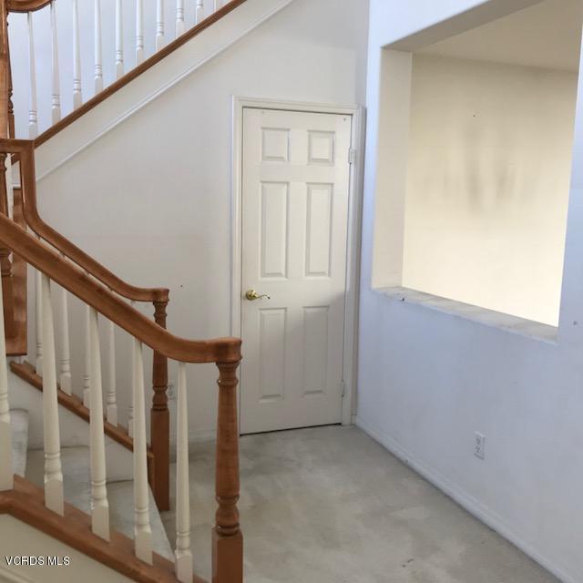 1511 Hidden Ranch Drive Simi Valley, CA 93063 - Photo 9 of 27 a view of an entryway