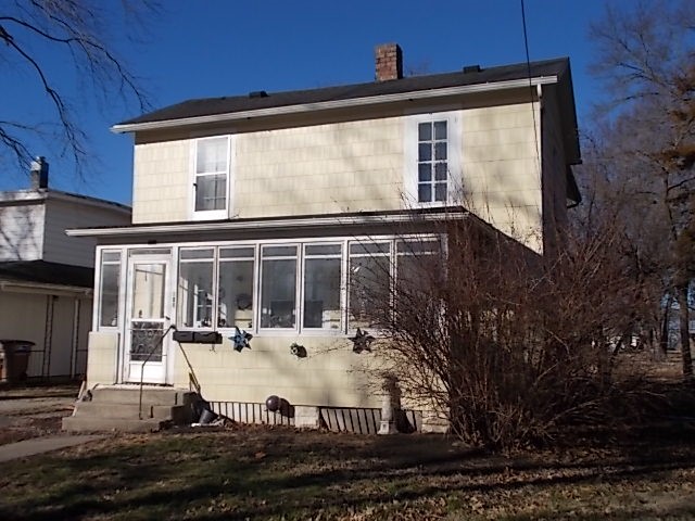 709 Maple Street Pana, IL 62557 - Photo 1 of 3