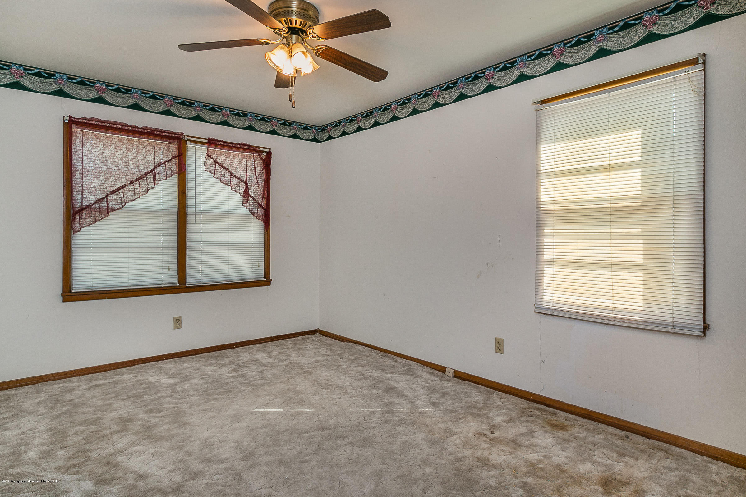 3310 Martin Road Amarillo, TX 79107 - Photo 9 of 19 011_Bedroom 3