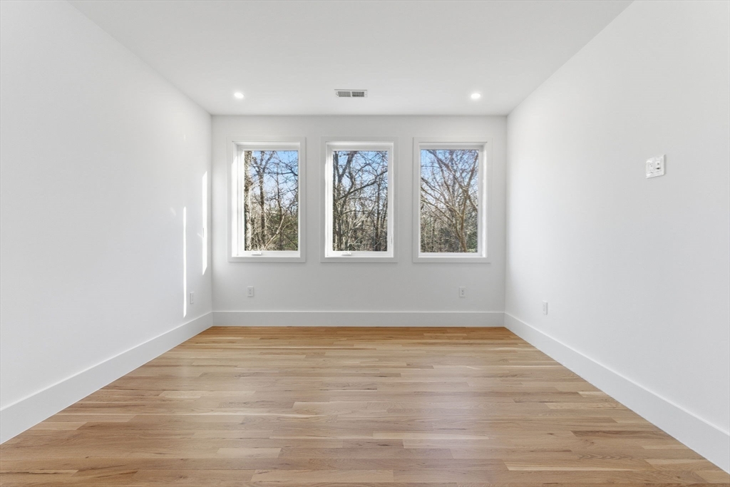 82 Louise Road, Unit 82 Newton, MA 02467 - Photo 17 of 37