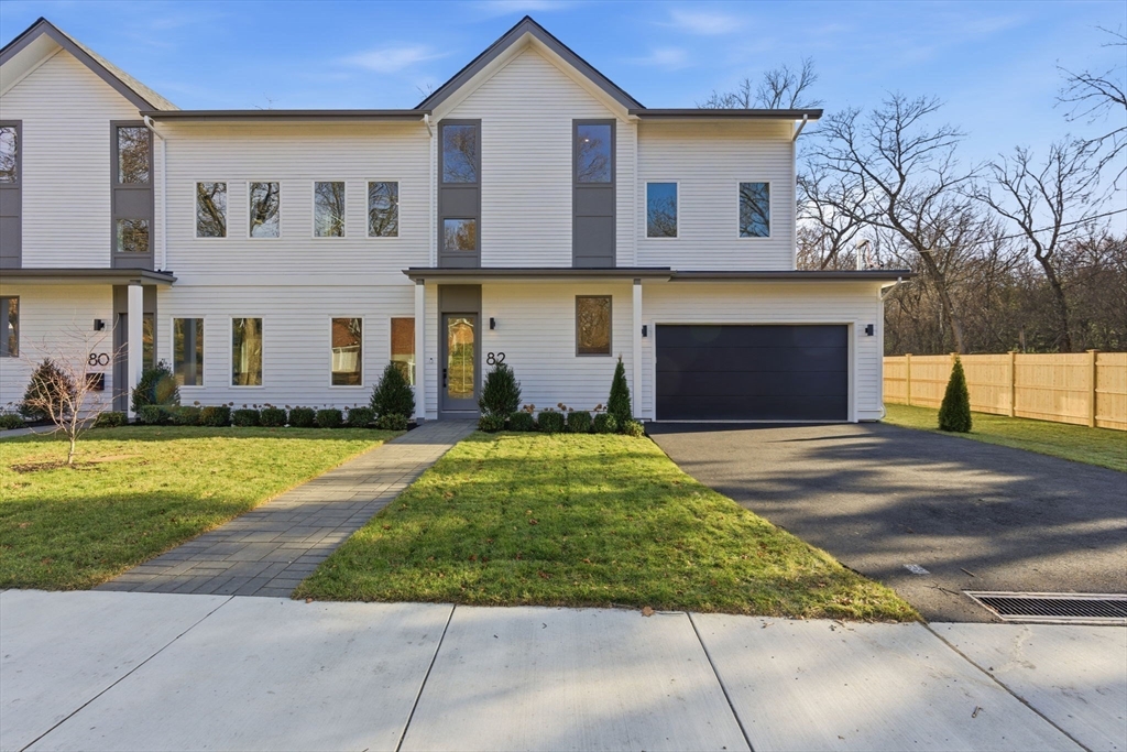 82 Louise Road, Unit 82 Newton, MA 02467 - Photo 2 of 37