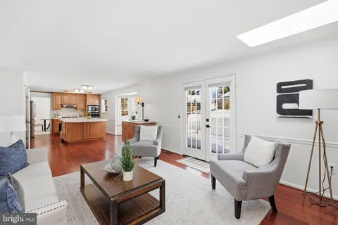 $799,999 | 7212 Grinnell Drive, Derwood, MD 20855