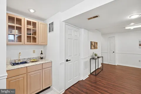 $799,999 | 7212 Grinnell Drive, Derwood, MD 20855