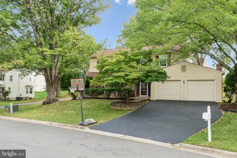 $799,999 | 7212 Grinnell Drive, Derwood, MD 20855