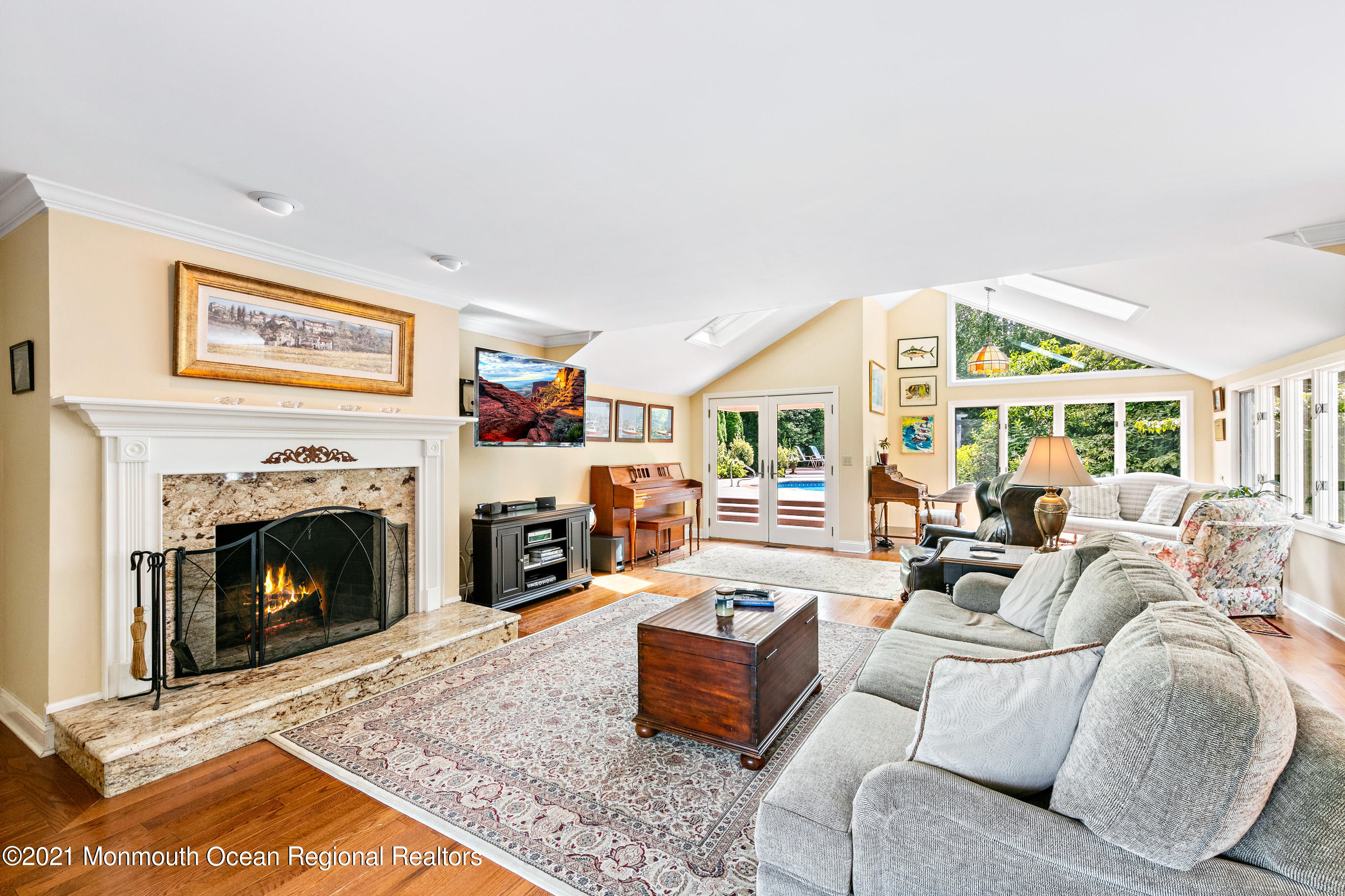 556 Albermarle Road Brick, NJ 08724 - Photo 19 of 60 Bright and Sunny Great Room!