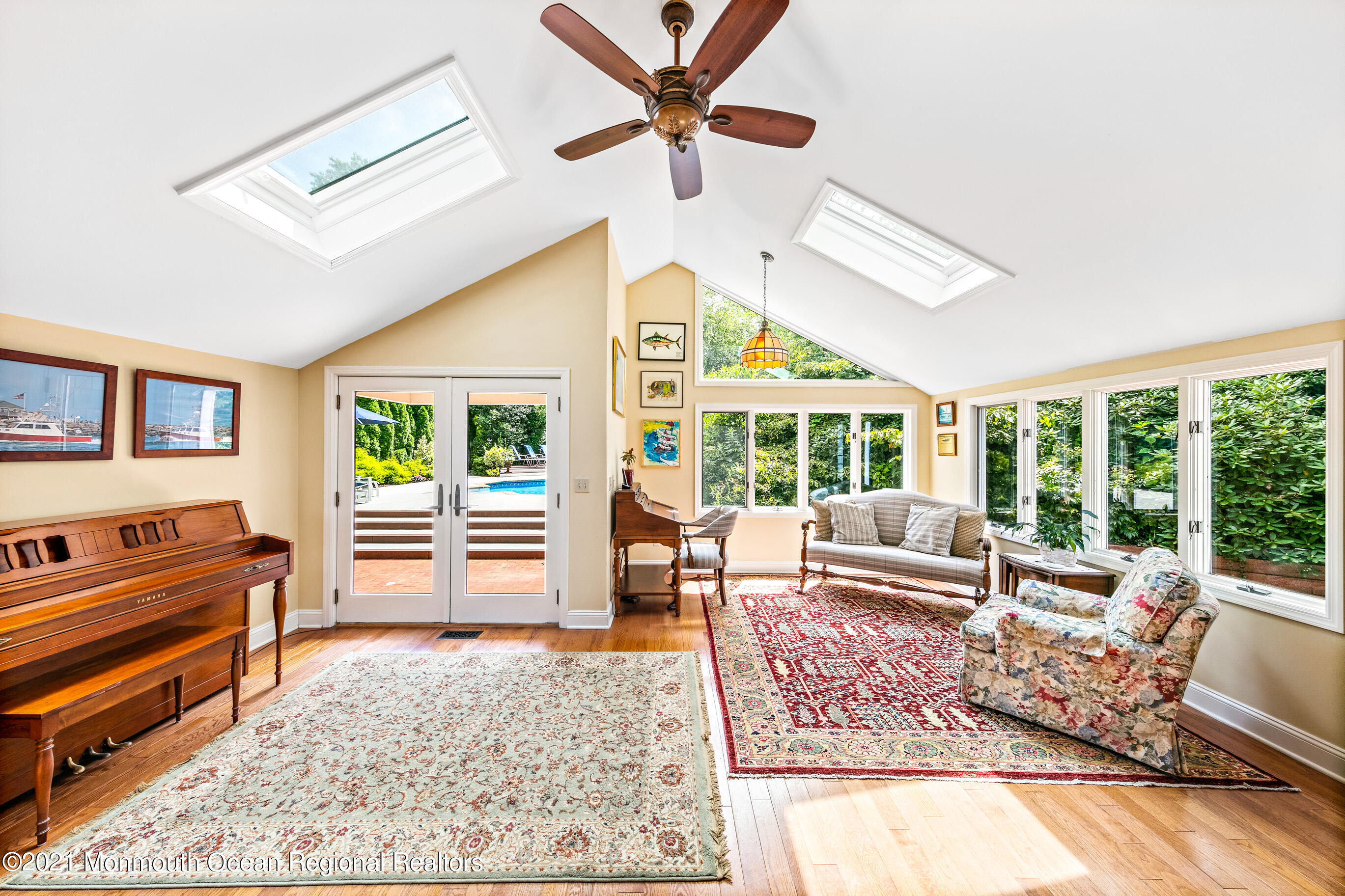 556 Albermarle Road Brick, NJ 08724 - Photo 23 of 60 Bright and Sunny Great Room!